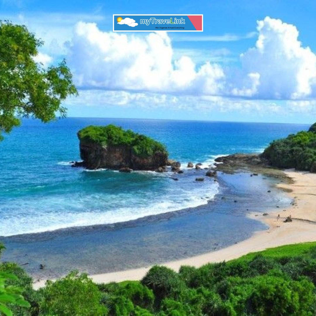 Pantai Wediombo Yogyakarta