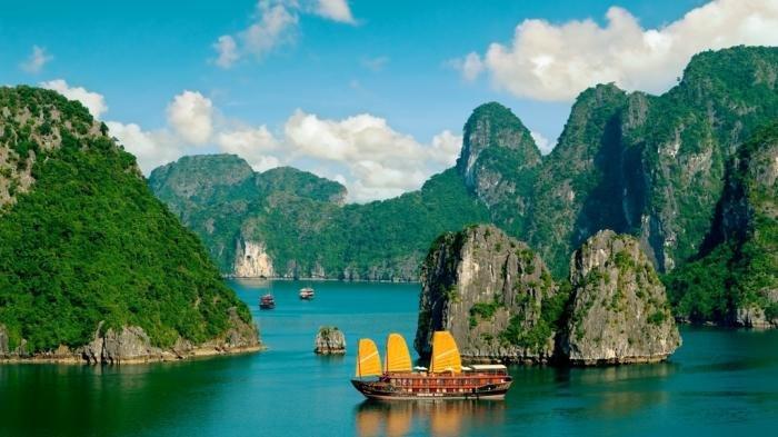 PAKET WISATA HANOI - HALONG ON CRUISE - TRANGAN