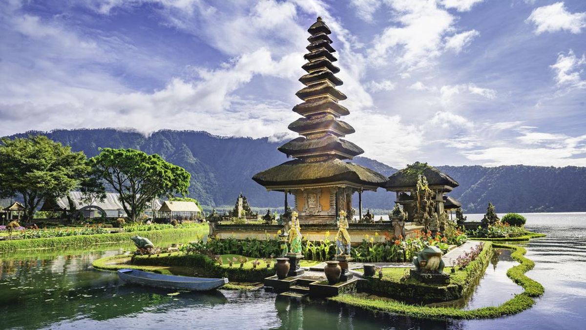 Alasan Banyak Turis Asing Ke Bali